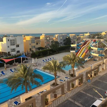 2 Bedroom Apartment With Beautiful View In Fanadir Bay